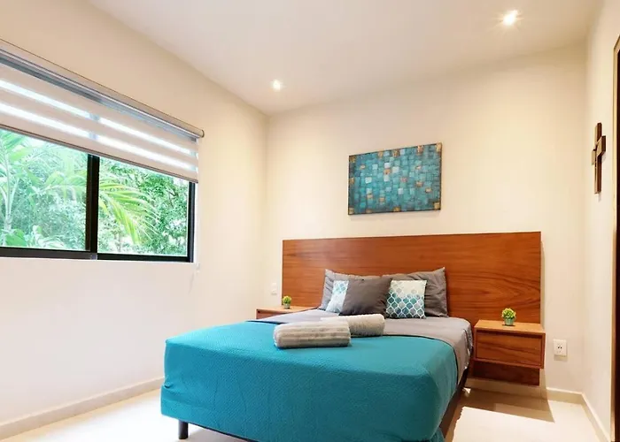 Selvanova Coto8 10min Beach,gyms,pools,wifi 200mb