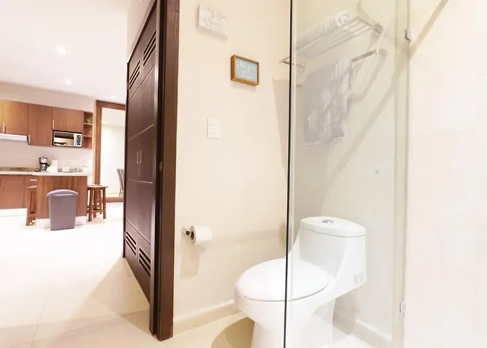 Selvanova Coto8 10min Beach,gyms,pools,wifi 200mb *