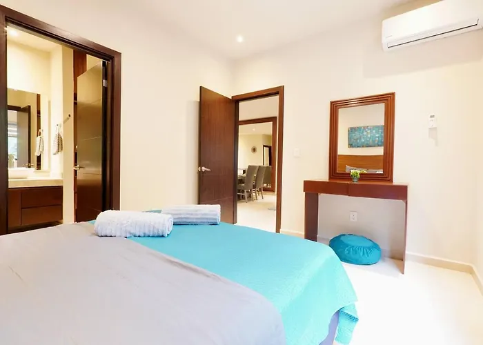 Selvanova Coto8 10min Beach,gyms,pools,wifi 200mb Сasa de vacaciones