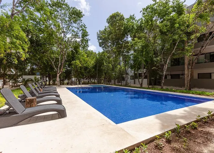 Selvanova Coto8 10min Beach,gyms,pools,wifi 200mb