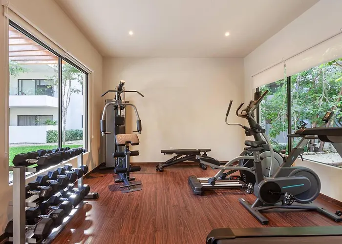 Сasa de vacaciones Selvanova Coto8 10min Beach,gyms,pools,wifi 200mb Playa del Carmen