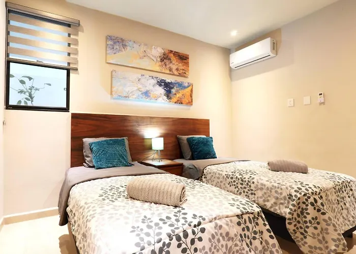 Selvanova Coto8 10min Beach,gyms,pools,wifi 200mb *